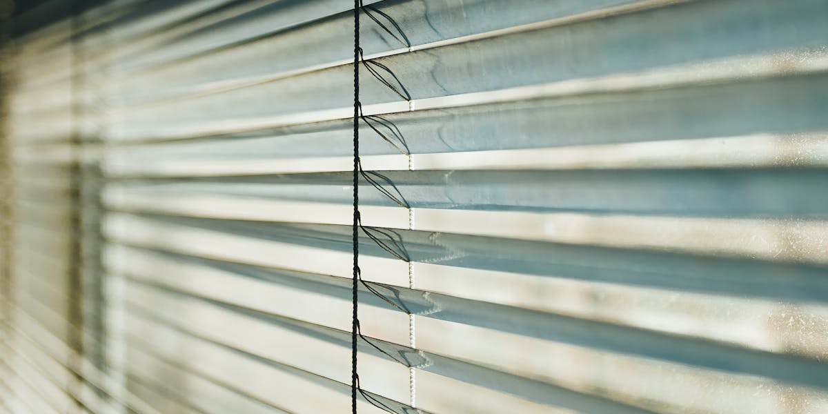 Smarte Rollladensteuerung nachrüsten: Die besten Lösungen